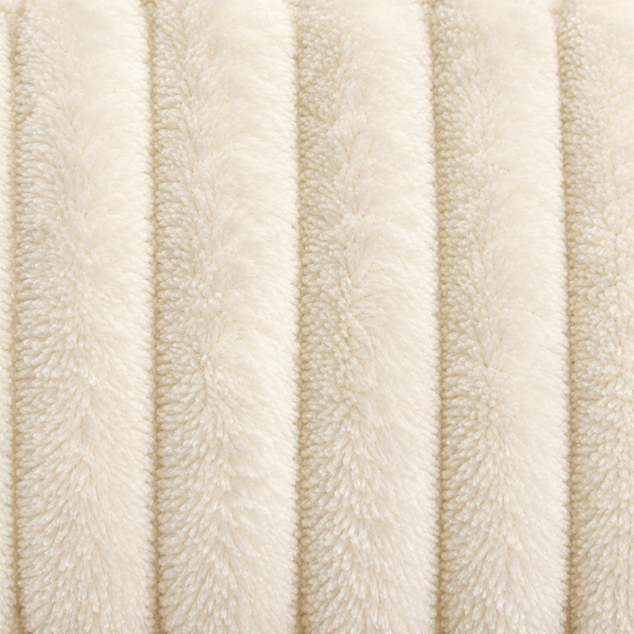 S650 colour 01 · Warm Ivory